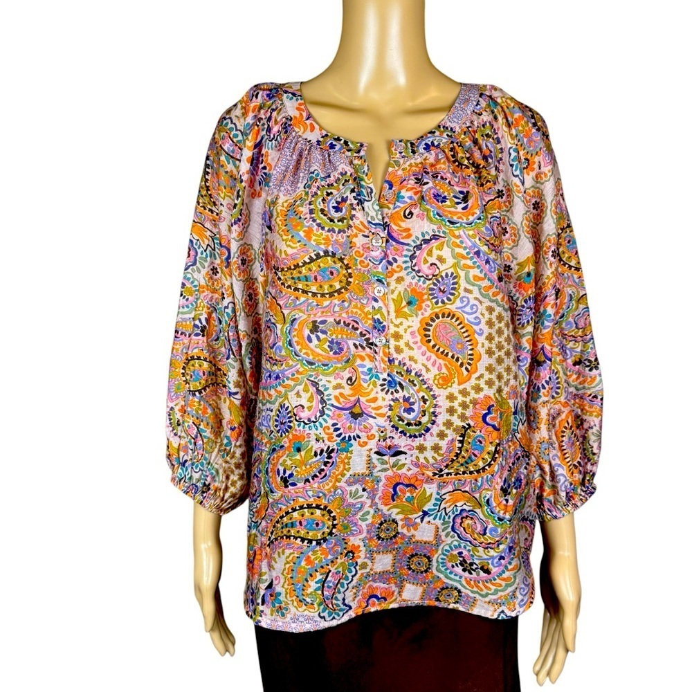 NWT New Vince Camuto Floral Rayon Henley Blouse Size M